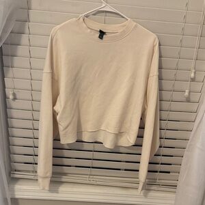 Wild Fable Off-White Women's Cropped Sweatshirt